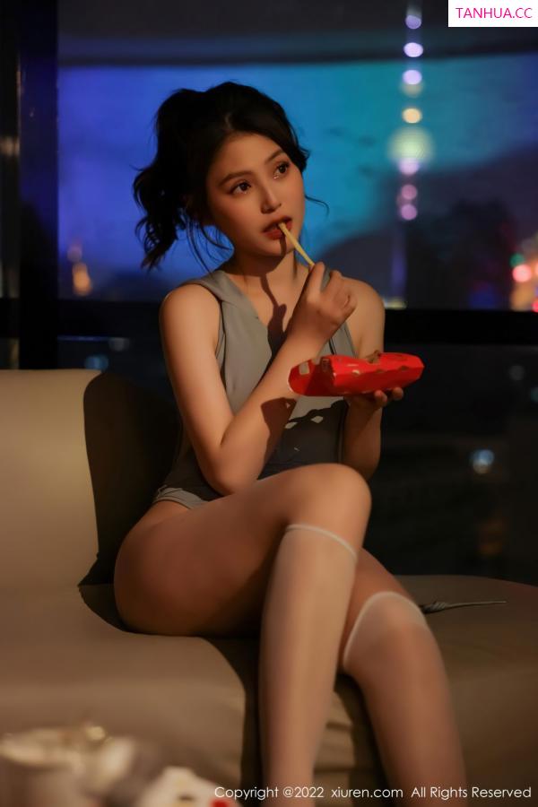 [XiuRen]高清写真图 2022.01.20 No.4490 你的兔妹妹